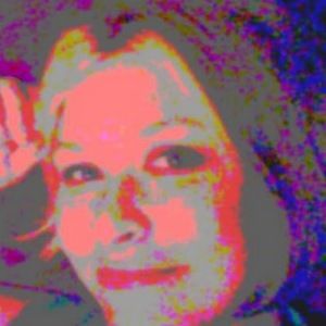 Meet your Posher, Danae